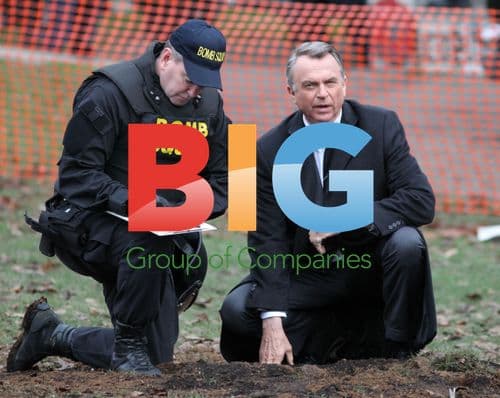 Sam Neill, Jorge Garcia and Sarah Jones film 'Alcatraz'