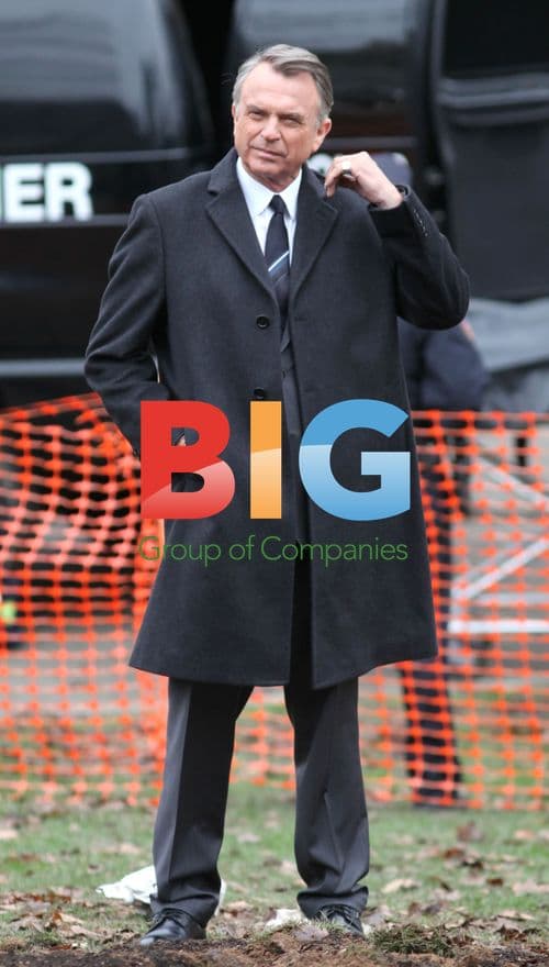 Sam Neill, Jorge Garcia, Sarah Jones on 'Alcatraz' set