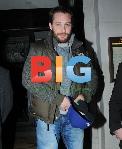 Tom Hardy Smiles Outside London Restaurant