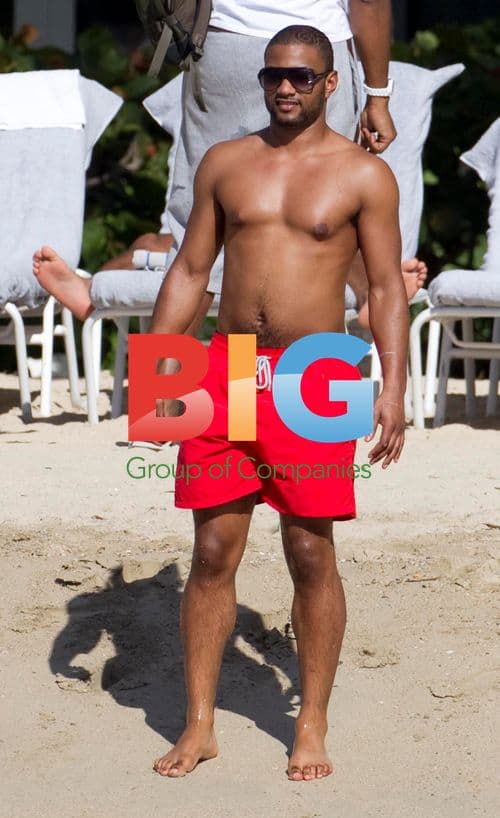 JB Gill and Chloe Tangney on Caribbean Vacation