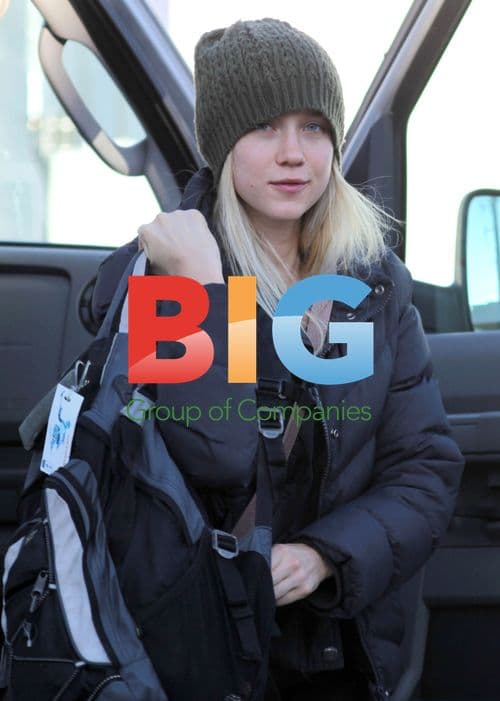 Jessy Schram on 'Falling Skies' Set