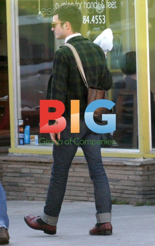 Elijah Wood Getting Lunch in West Hollywood