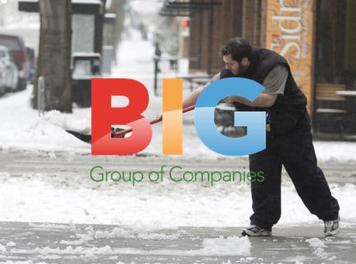 Seattle Residents Carry On After Snowstorm