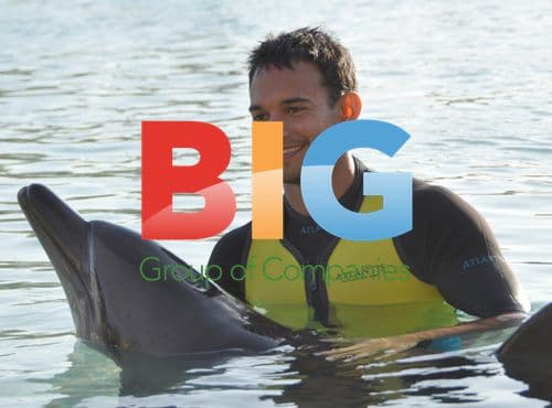 James MacKenzie Meets Dolphins in Dubai