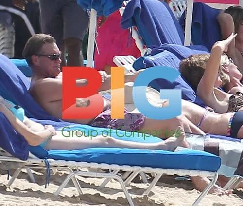 Glenn Hoddle and Wife Vacation in Caribbean