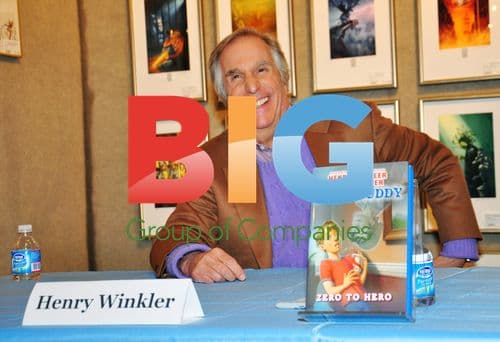 Henry Winkler and Lin Oliver sign 'Ghost Buddy'