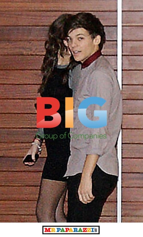 Louis Tomlinson Enters Belfast Nightclub