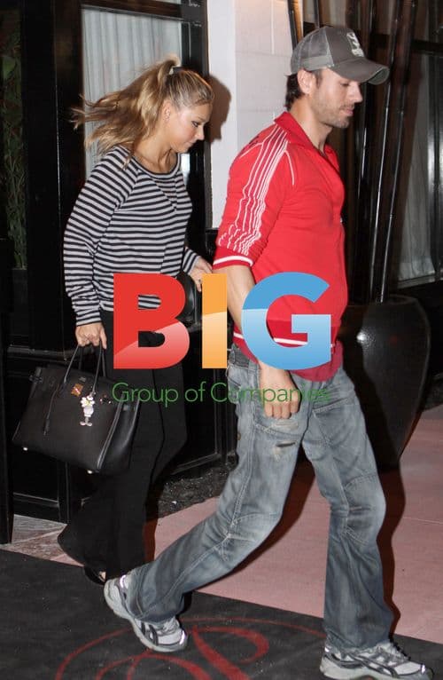 Enrique Iglesias and Anna Kournikova in Miami