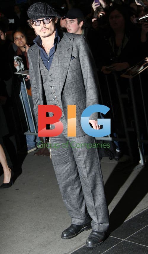 Johnny Depp arrives at 'The Rum Diary' premiere