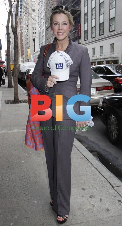 Today Show Hosts Arrive for Super Bowl