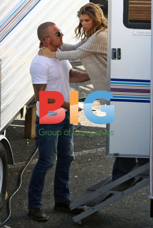 AnnaLynne McCord with Dominic Purcell on 90210 set