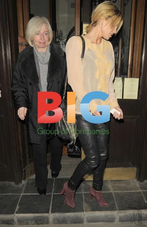 Sarah Harding and Mother Dinner at Lemonia