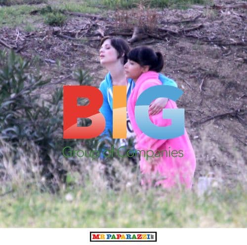 Zooey Deschanel and Hannah Simone on New Girl Set