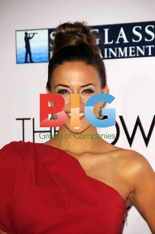 Jana Kramer at 'The Vow' premiere