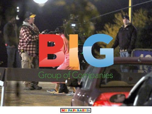 Zooey Deschanel and Hannah Simone on 'New Girl' set