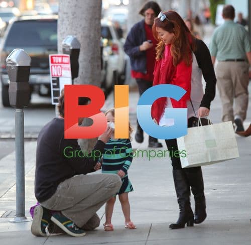 Alyson Hannigan and Family Shopping