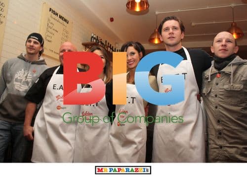 Celebrities Serve Meals to Homeless at Charity Event