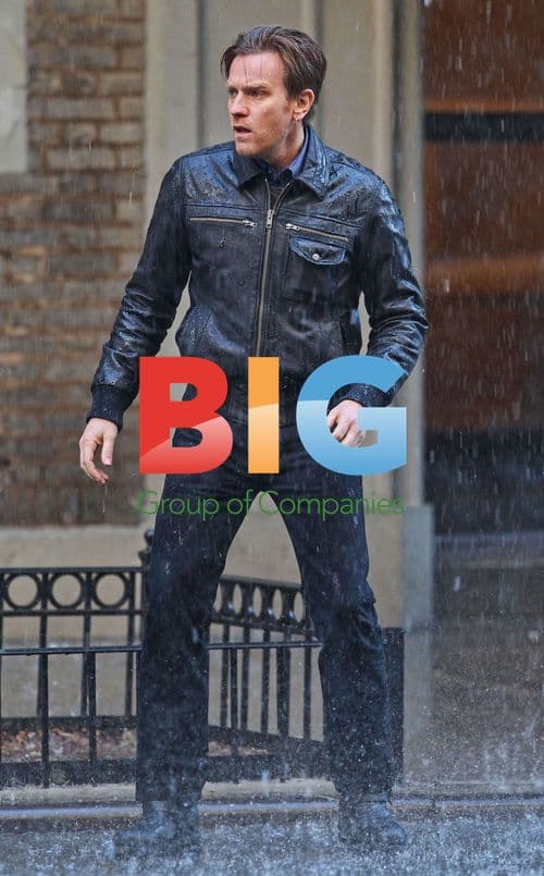 Maggie Gyllenhaal and Ewan McGregor on "The Corrections" set