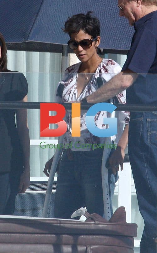 Halle Berry House Hunting in Malibu