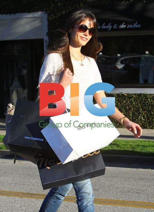 Jordana Brewster Shopping in LA