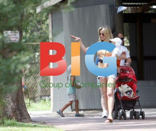 Penny Lancaster and Kids at Wildlife Park