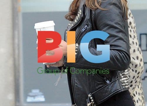 Kelly Brook Spotted Wearing Engagement Ring