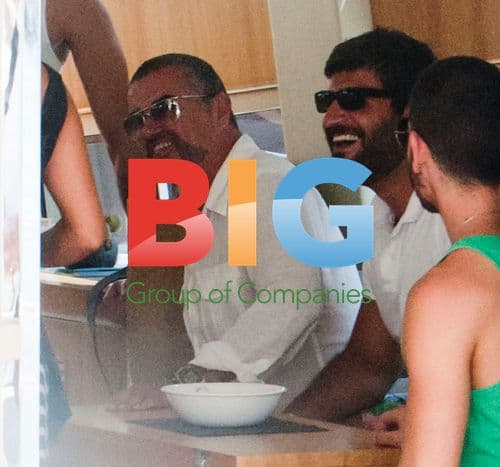 GEORGE MICHAEL leaves Woolloomooloo wharf for Sydney cruise