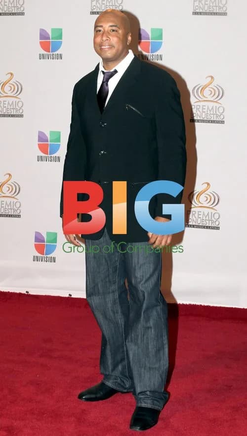 Bernie Williams at Premio Lo Nuestro Awards