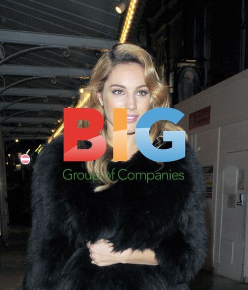 Kelly Brook at Giles Deacon Show