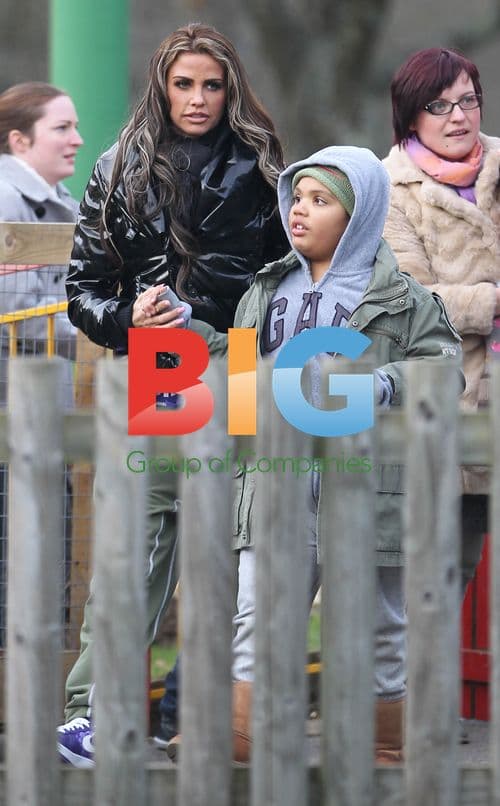 Katie Price at Paultons Park with Kids
