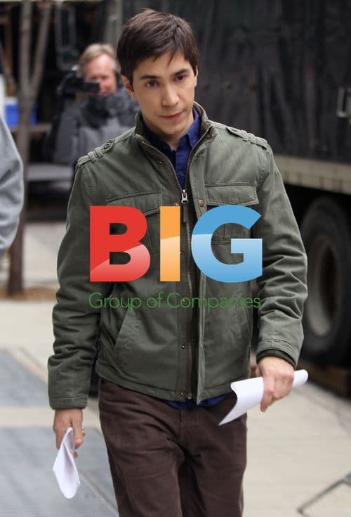 Evan Rachel Wood and Justin Long on 'A Case of You' set