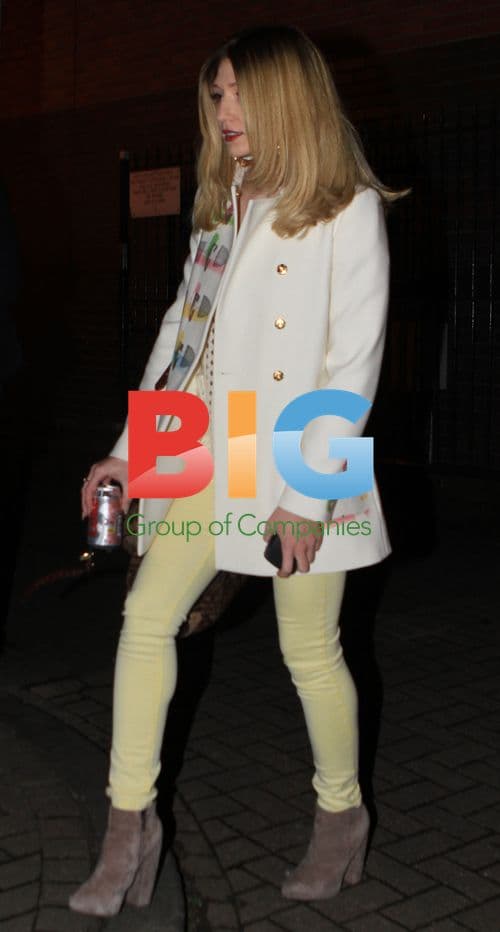 Nicola Roberts Leaving Rihanna's Studio