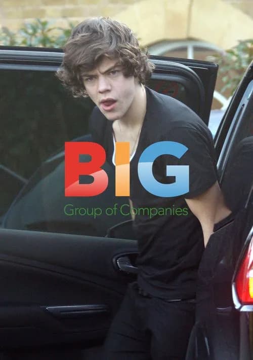 Tired Harry Styles Leaving DJ's Flat