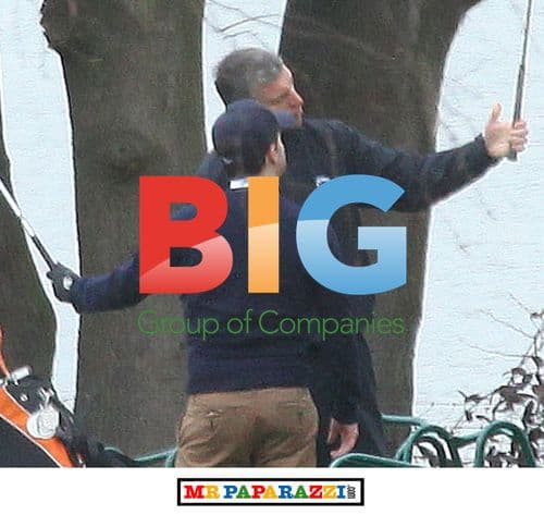 TV Hosts Ant and Dec Prepare for Golf Lesson