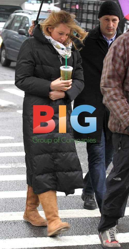 Blake Lively on 'Gossip Girl' Set