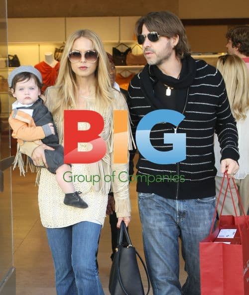 Rachel Zoe and family out shopping