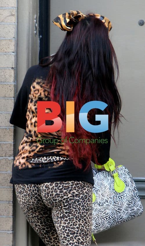 Snooki Out in Jersey City