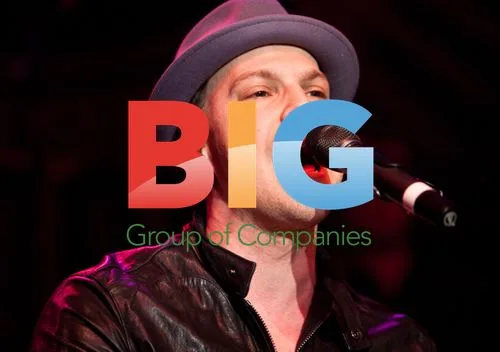 Gavin DeGraw Performs Live at Royal Oak Music Theatre
