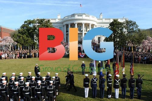 Obama, Cameron Review Troops at White House