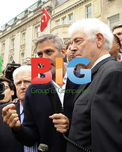 George Clooney protests at Sudanese Embassy