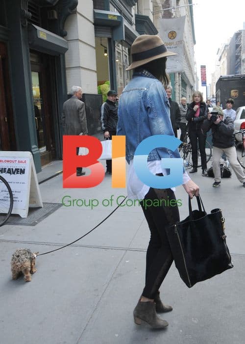 Miranda Kerr Leaves NYC Apartment