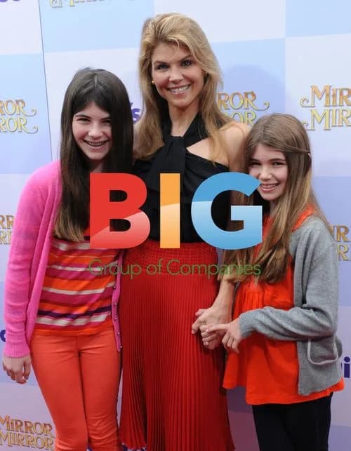 Lori Laughlin at 'Mirror Mirror' Premiere