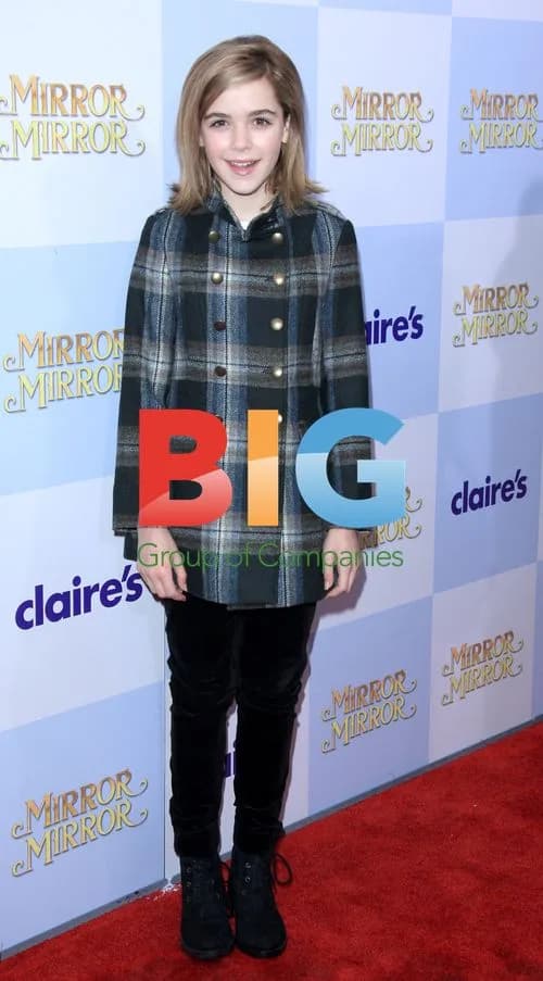 Kiernan Shipka at 'Mirror Mirror' Premiere