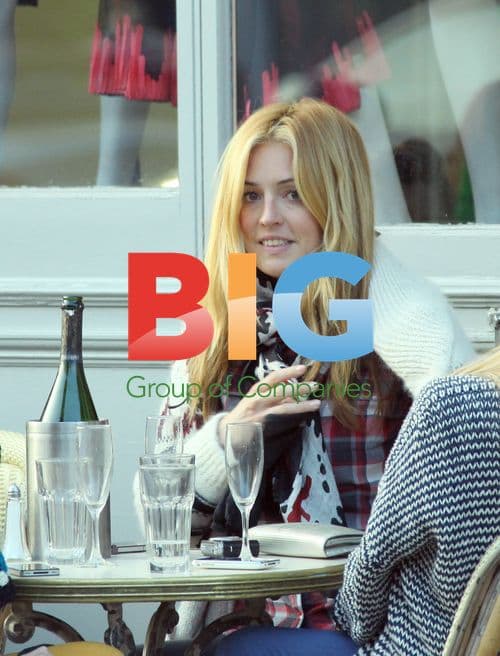 Cat Deeley Enjoys Sunny Day in Notting Hill