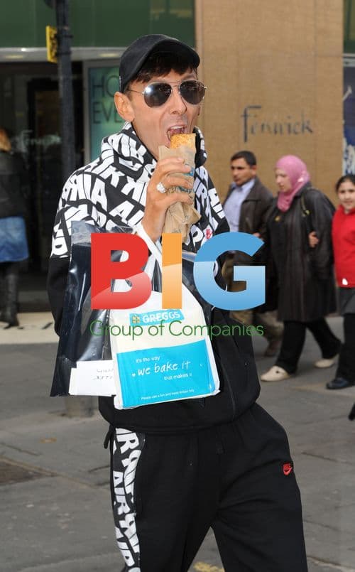 Johnny Robinson Spotted Shopping