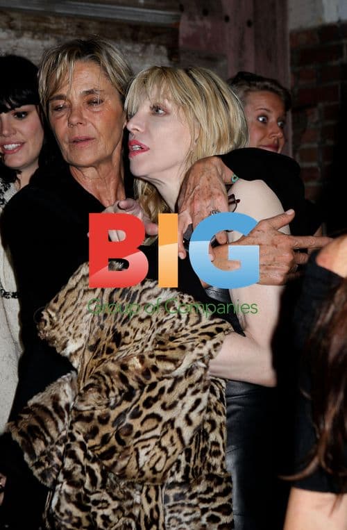 Courtney Love on Manhattan Streets