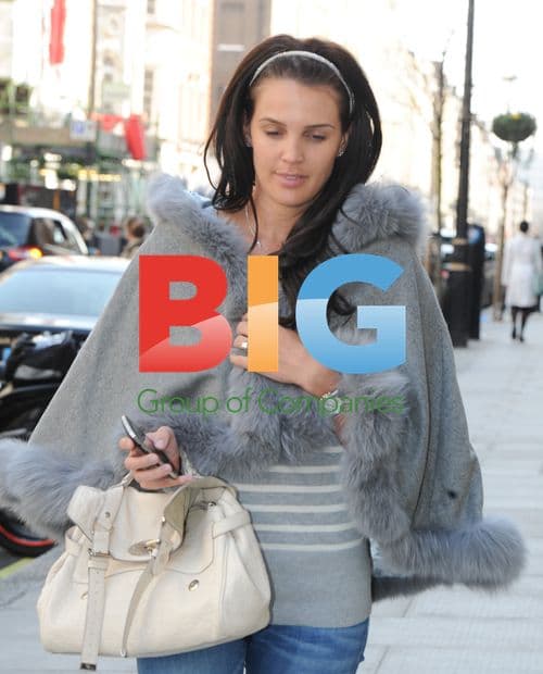 Danielle Lloyd visits London dentist