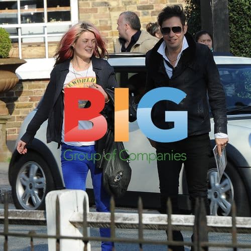 Jamie Hince and Alison Mosshart at London Pub