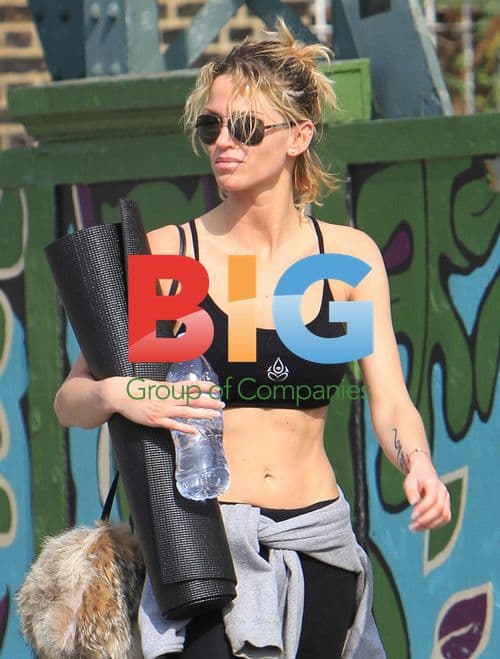 Sarah Harding Leaving Yoga Class in London