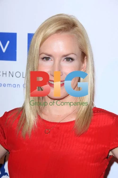 Angela Kinsey at 26th Genesis Awards